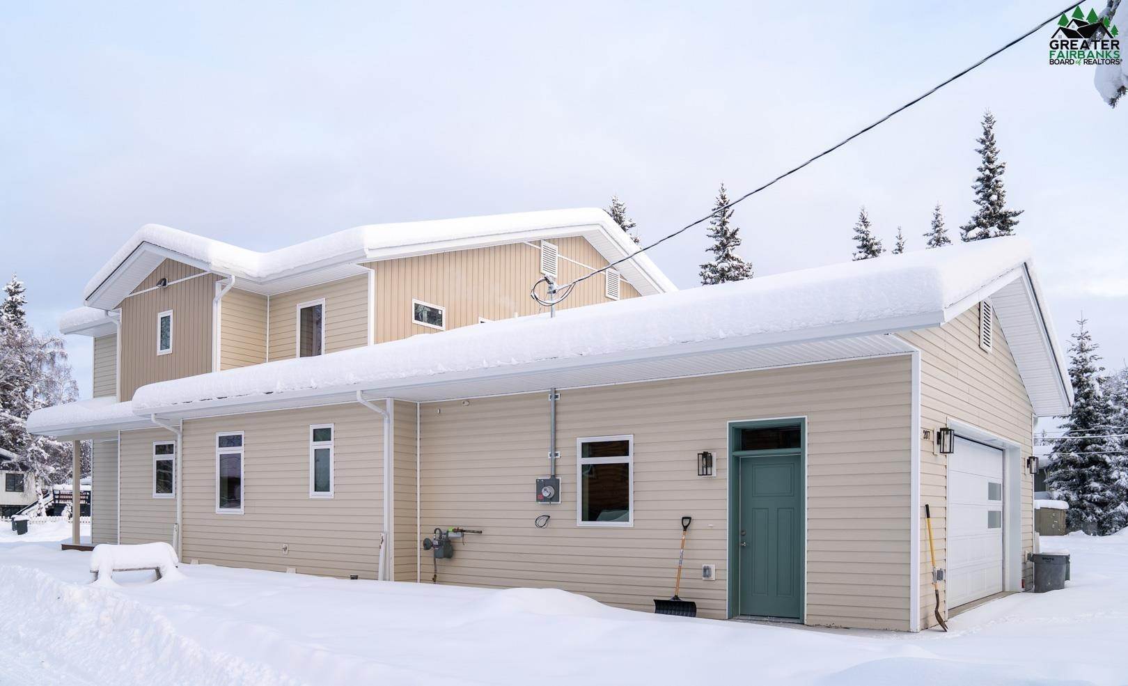 2. Single Family Homes for Sale at 207 FAREWELL AVENUE Fairbanks, Alaska 99701 United States