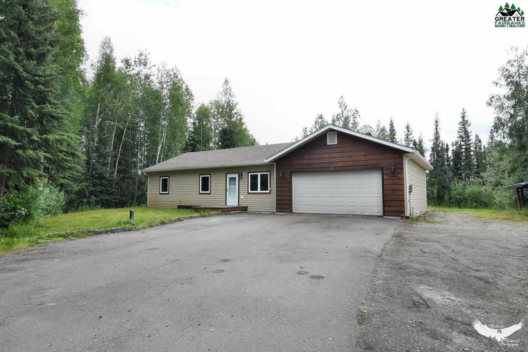 Single Family Homes for Sale at 1465 MILL POND COURT North Pole, Alaska 99705 United States