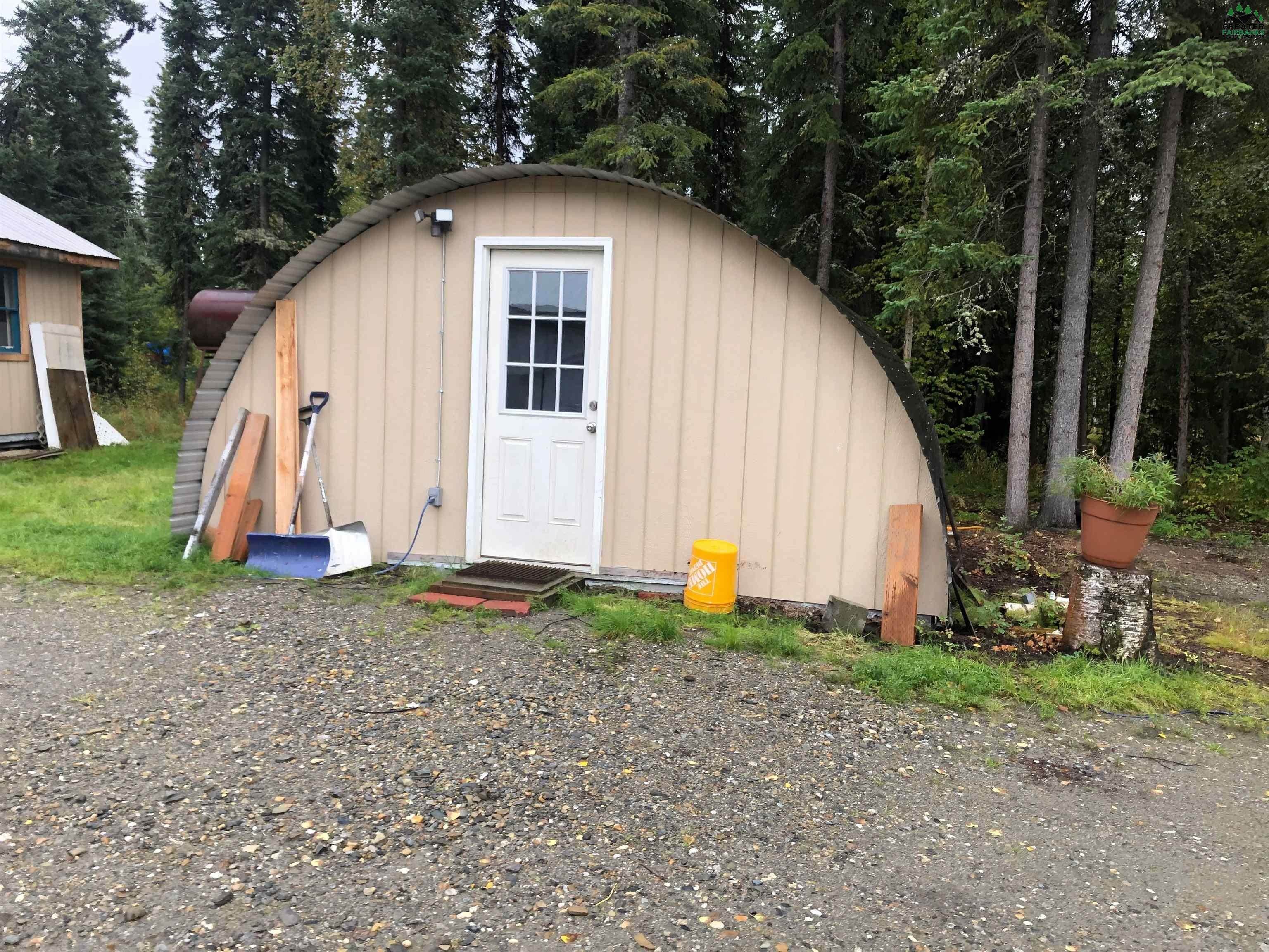 16. Single Family Homes for Sale at 678 HEMPEL STREET Fairbanks, Alaska 99709 United States