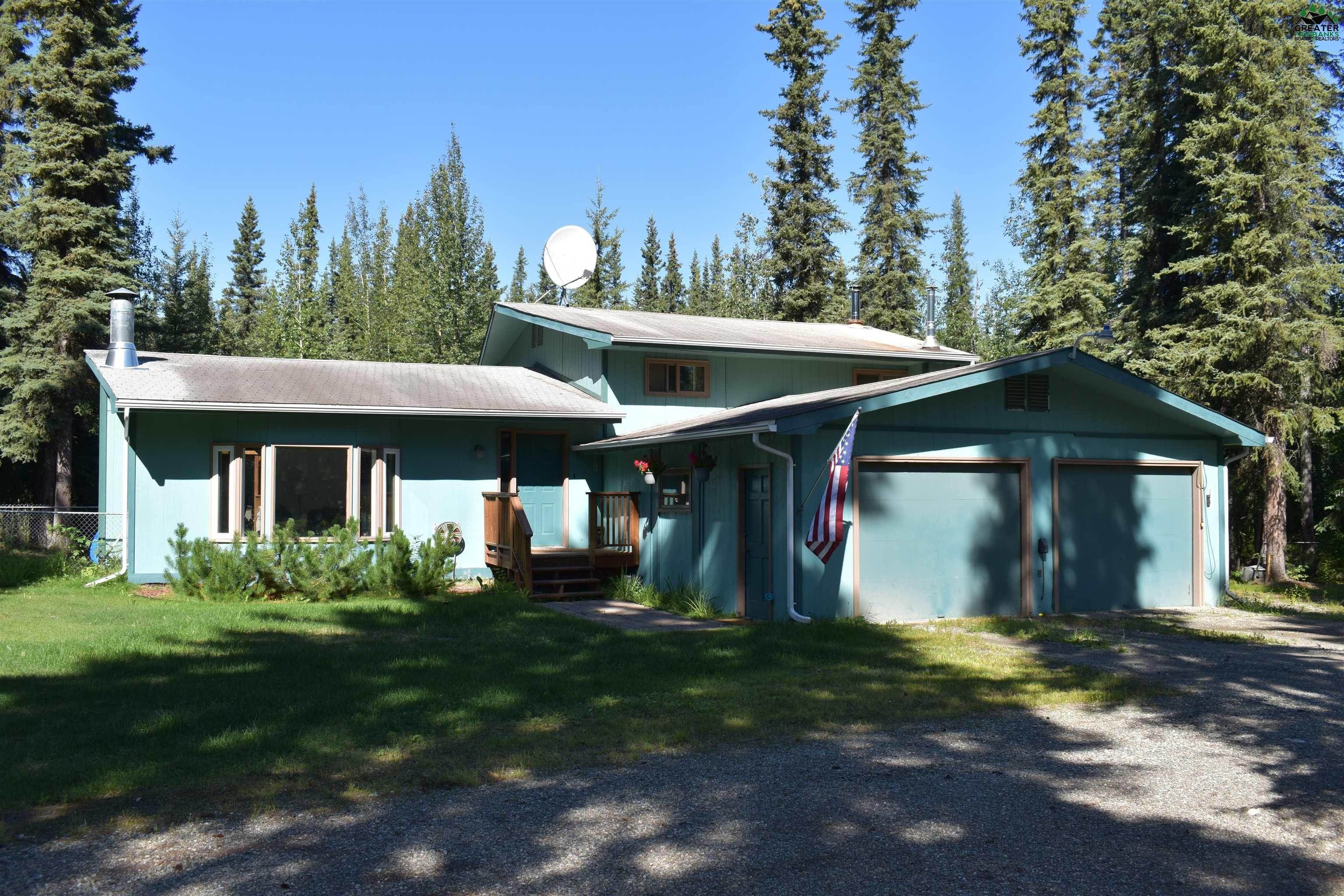 1. Single Family Homes for Sale at 2616 GARNET DRIVE North Pole, Alaska 99705 United States