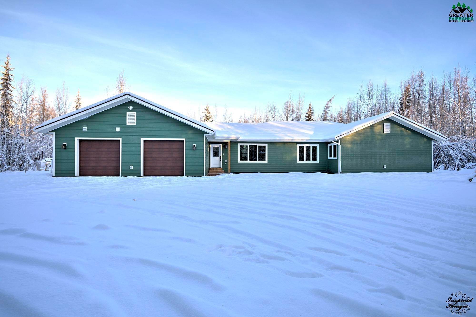 Single Family Homes por un Venta en 3398 MOOSEWALK ROAD North Pole, Alaska 99705 Estados Unidos
