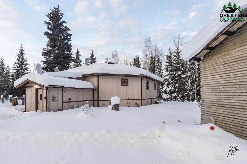 7. Single Family Homes for Sale at 6878 ALTAIR LANE Fairbanks, Alaska 99712 United States