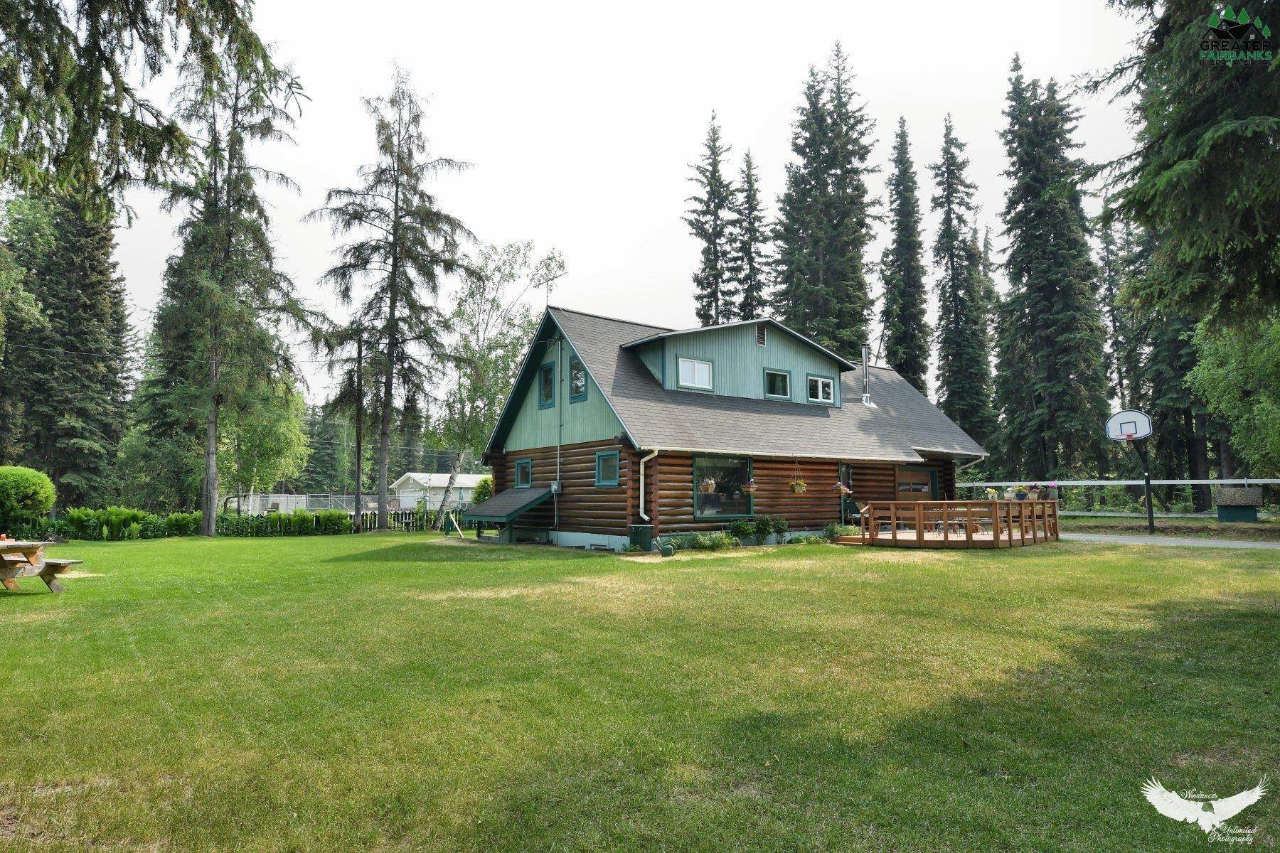 2. Single Family Homes for Sale at 7 HARRIET AVENUE Fairbanks, Alaska 99701 United States