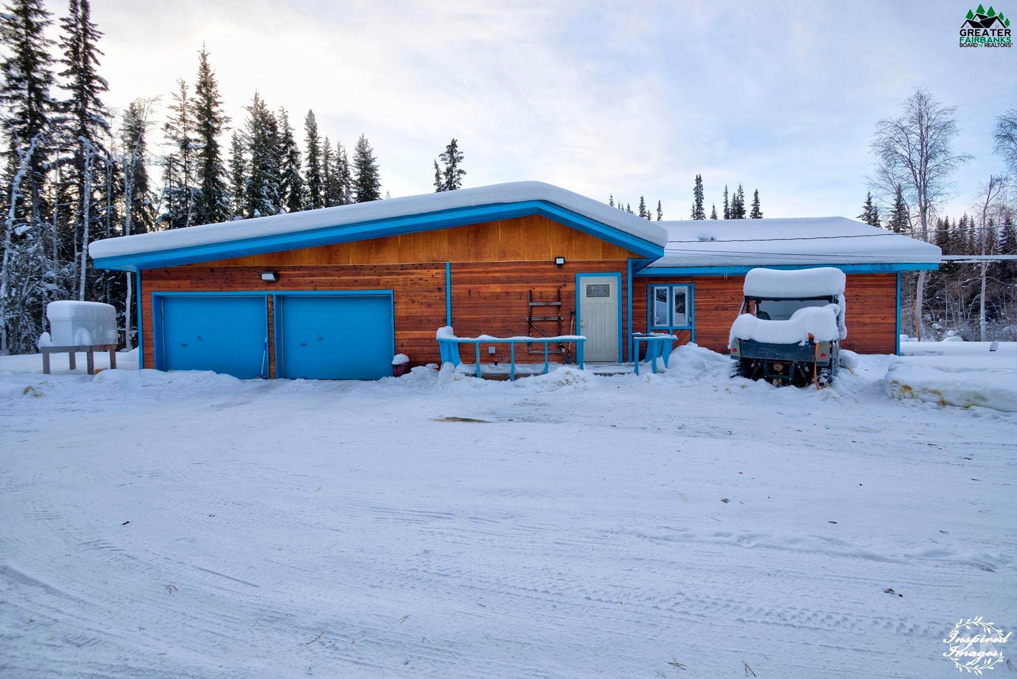 Single Family Homes for Sale at 3216 MONKSHOOD LANE North Pole, Alaska 99705 United States