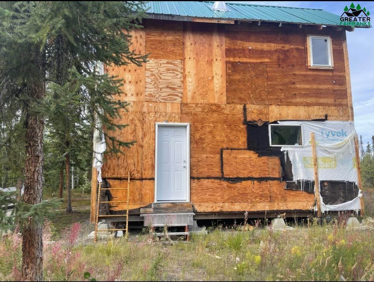 Casas de retiro por un Venta en Mile 132 ELLIOTT HIGHWAY Manley Hot Springs, Alaska 99756 Estados Unidos