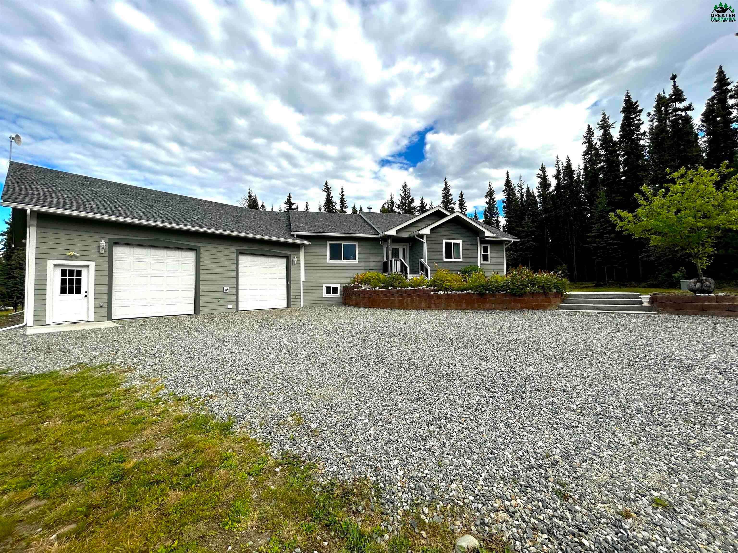 2. Single Family Homes for Sale at 2768 EIELSON STREET Delta Junction, Alaska 99737 United States