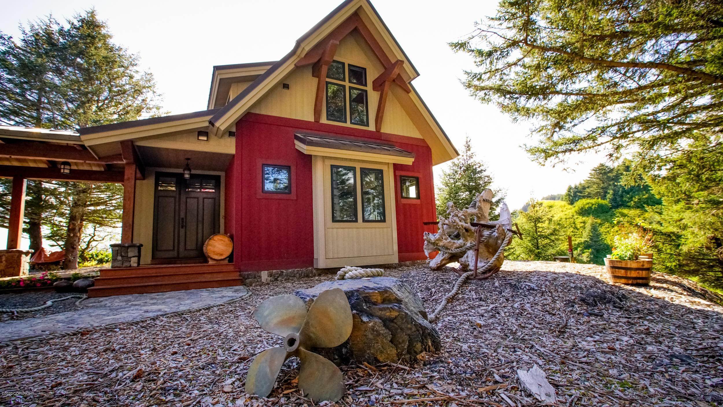 33. Single Family Homes for Sale at 6096 Cliff Point Road Kodiak, Alaska 99615 United States