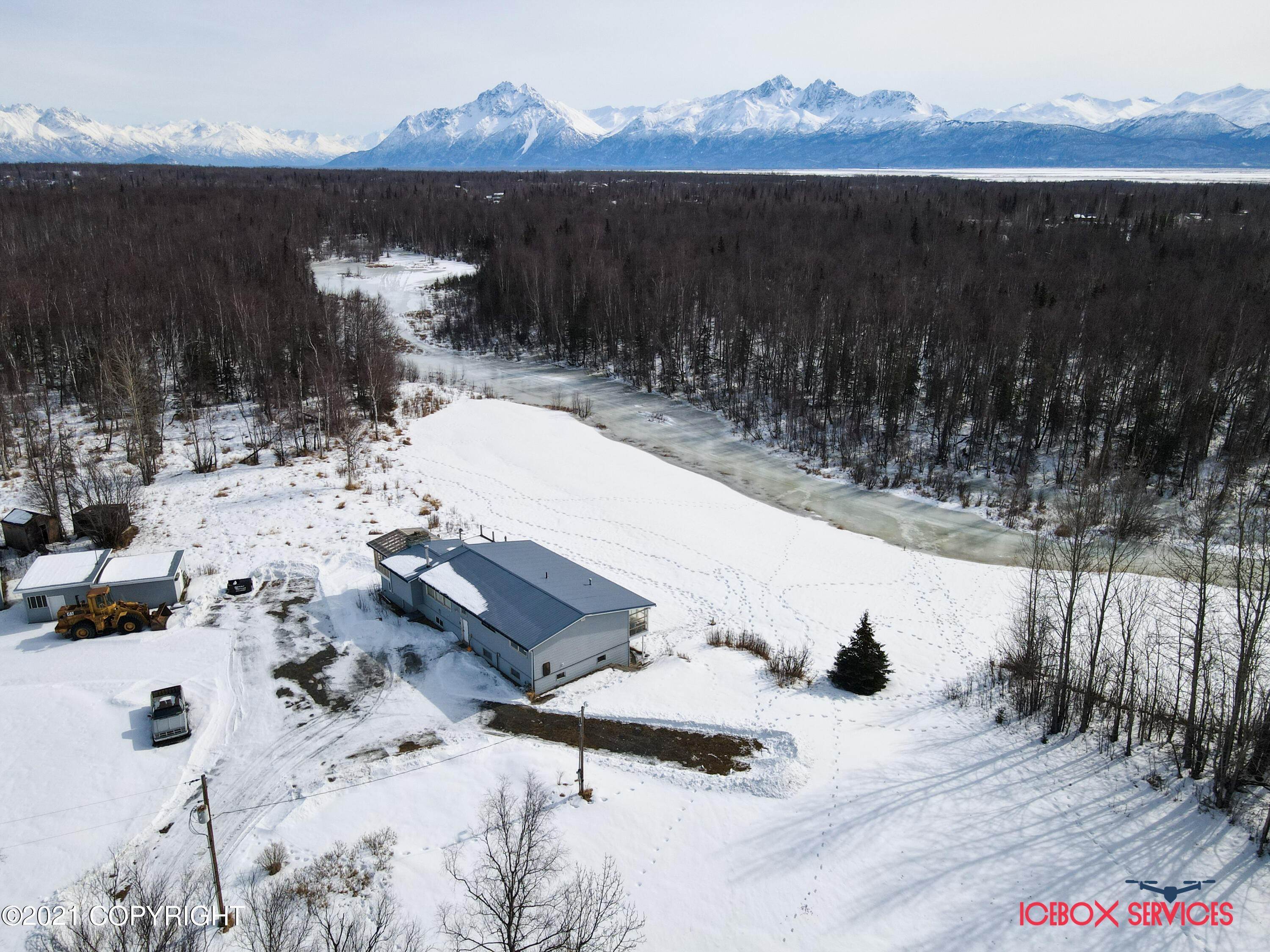 7. Commercial for Sale at 1651 S Knik Goose Bay Road Wasilla, Alaska 99654 United States