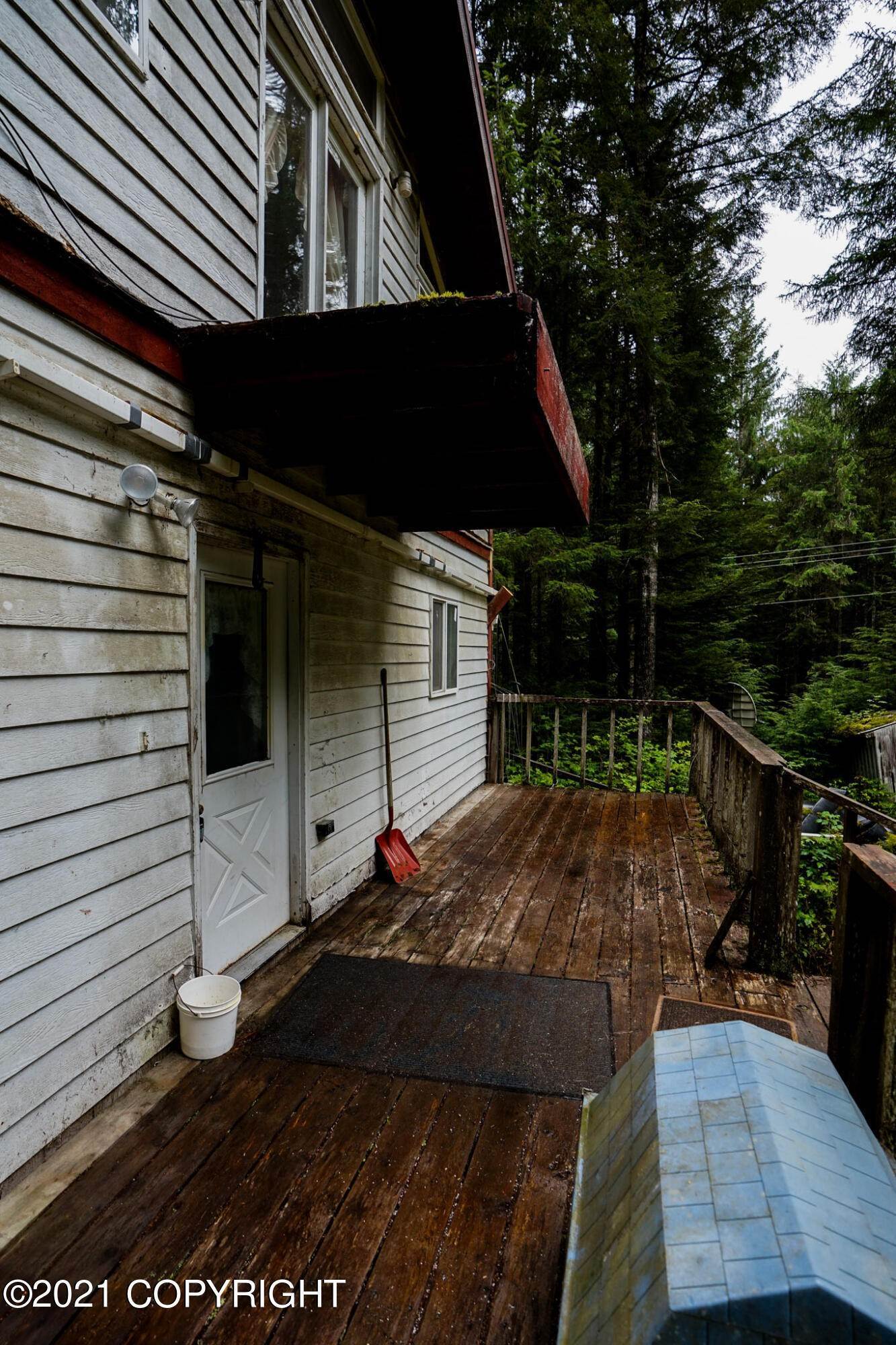 11. Single Family Homes for Sale at L13B2 Rons Road Thorne Bay, Alaska 99919 United States