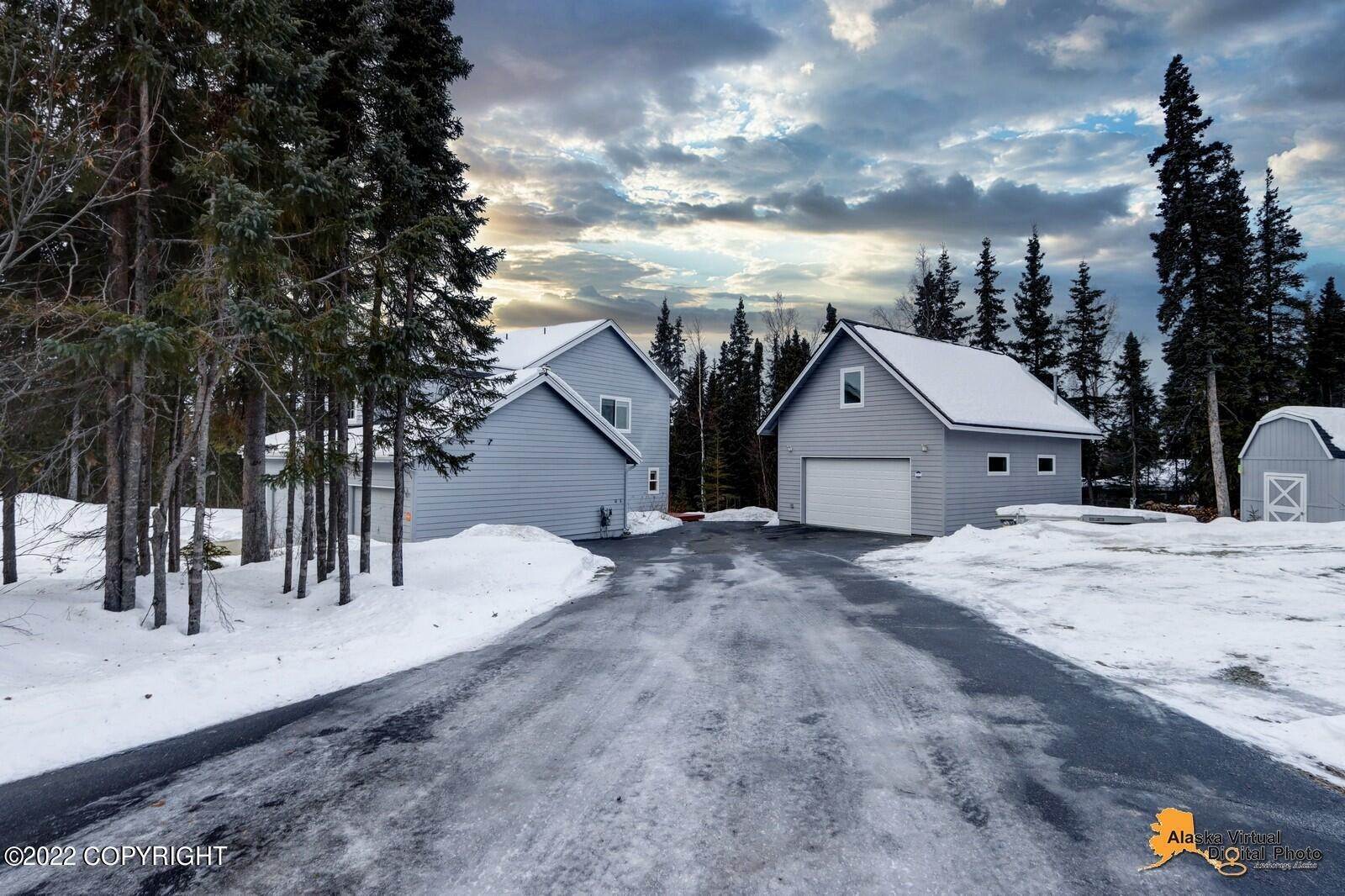 2. Residential for Sale at Anchorage, Alaska United States