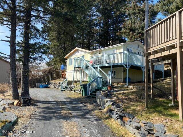 33. Single Family Homes for Sale at 1224 Father Herman Street Kodiak, Alaska 99615 United States