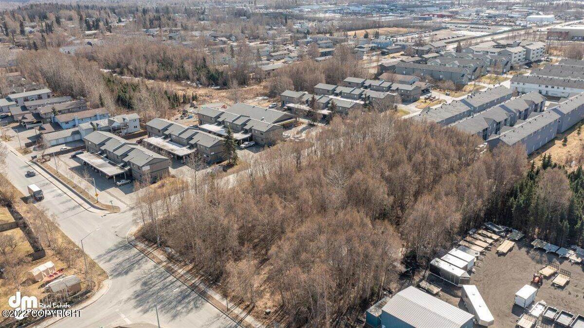 8. Commercial for Sale at 7230 Meadow Street Anchorage, Alaska 99507 United States