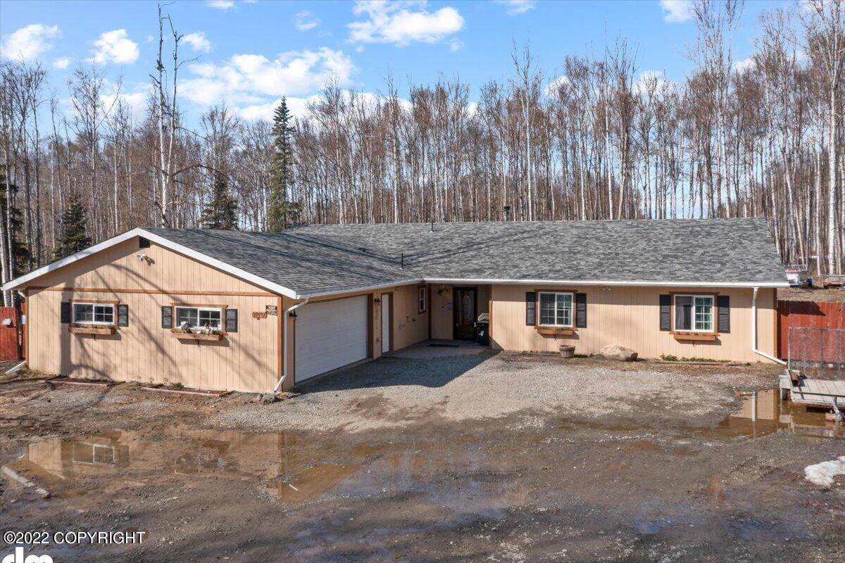 Single Family Homes for Sale at 10957 W Hobbit Road Houston, Alaska 99623 United States