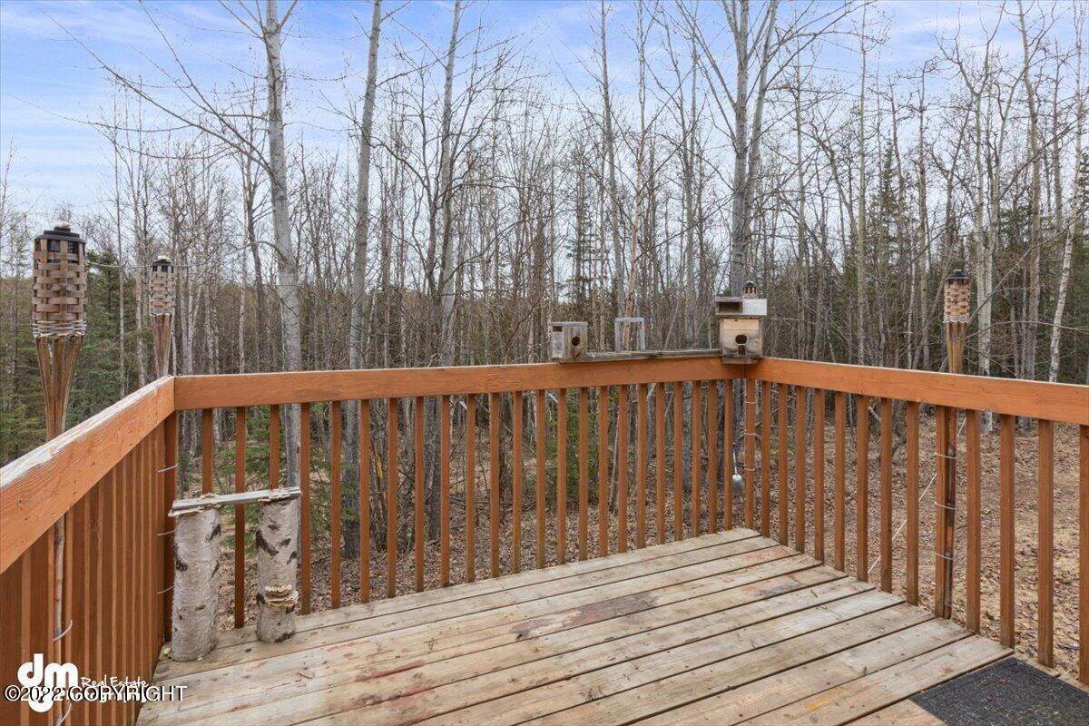 35. Single Family Homes for Sale at 2151 N Merian Court Wasilla, Alaska 99623 United States