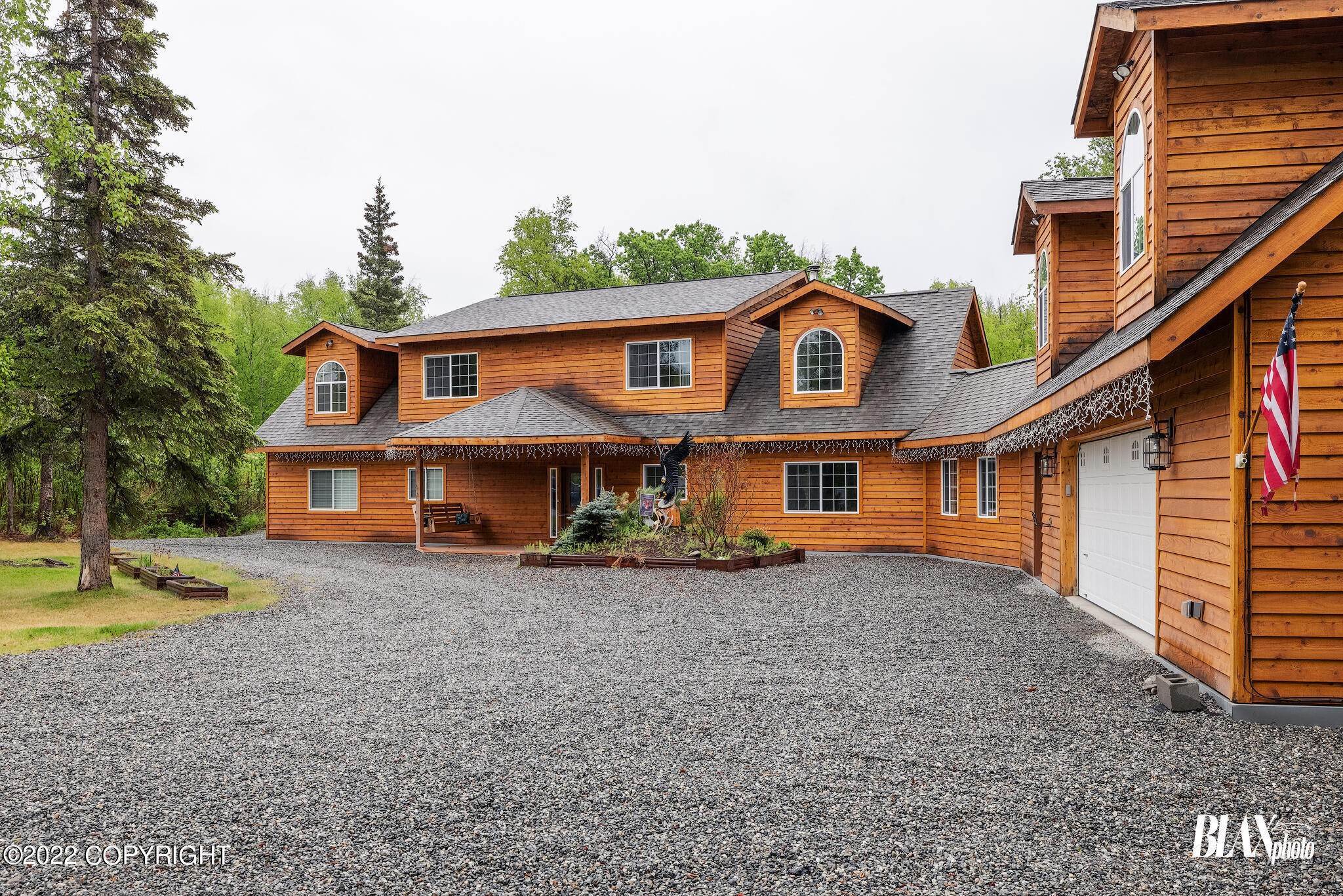 37. Single Family Homes for Sale at 4822 N Sandburg Circle Wasilla, Alaska 99654 United States