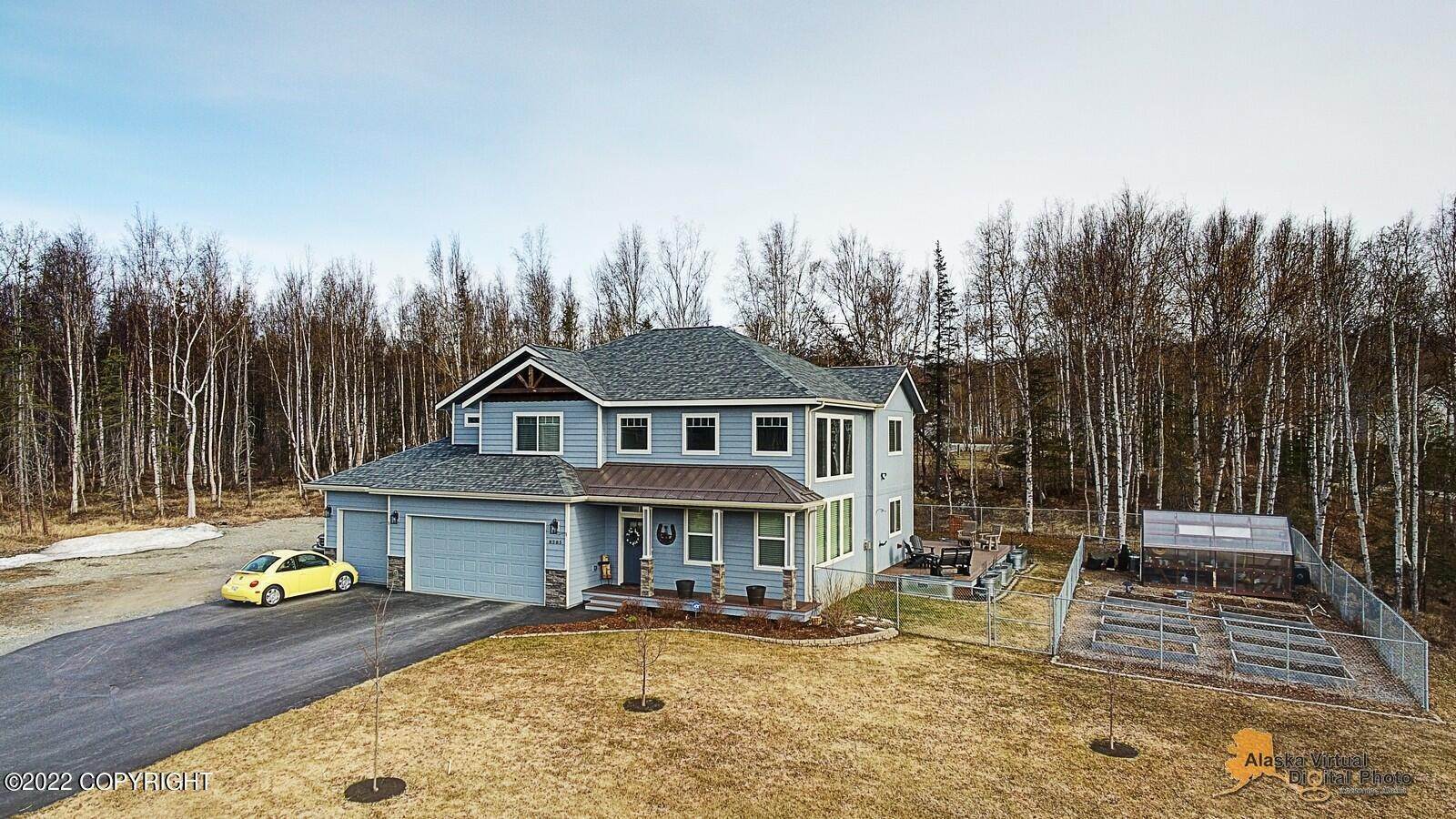 4. Single Family Homes for Sale at 8285 E Trinity Heights Circle Palmer, Alaska 99645 United States