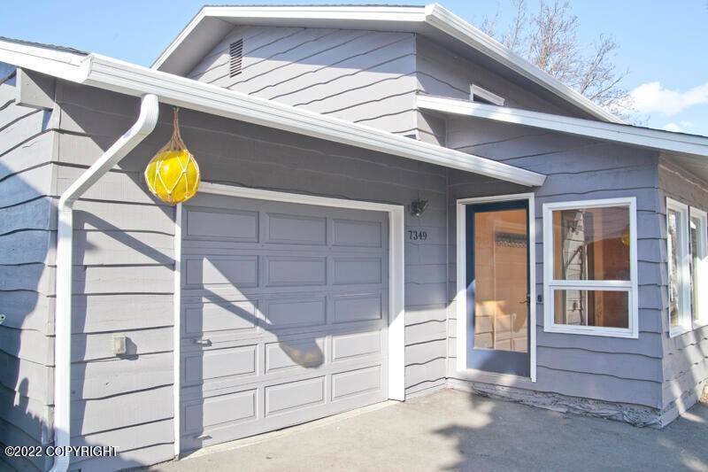 2. Single Family Homes for Sale at 7349 E 17th Avenue Anchorage, Alaska 99504 United States