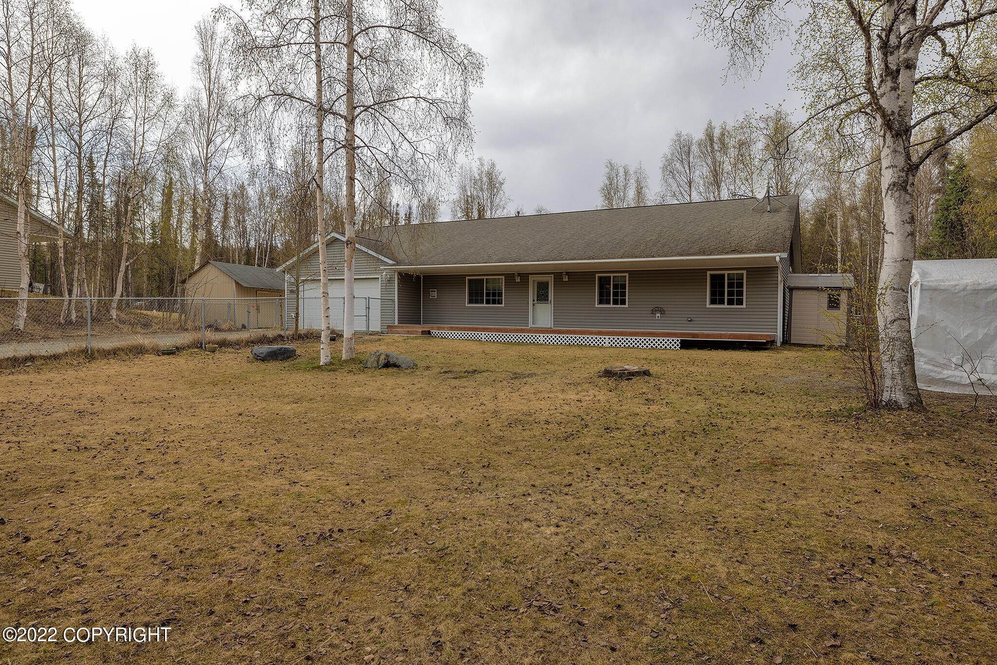 27. Single Family Homes for Sale at 7412 W Terry L Circle Wasilla, Alaska 99623 United States
