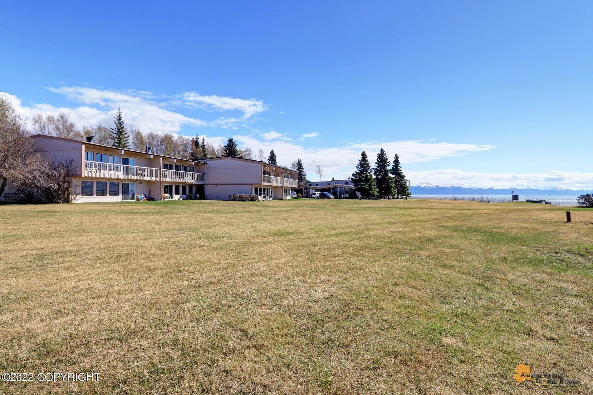 24. Condominiums for Sale at 5400 W Dimond Boulevard #D13 Anchorage, Alaska 99502 United States