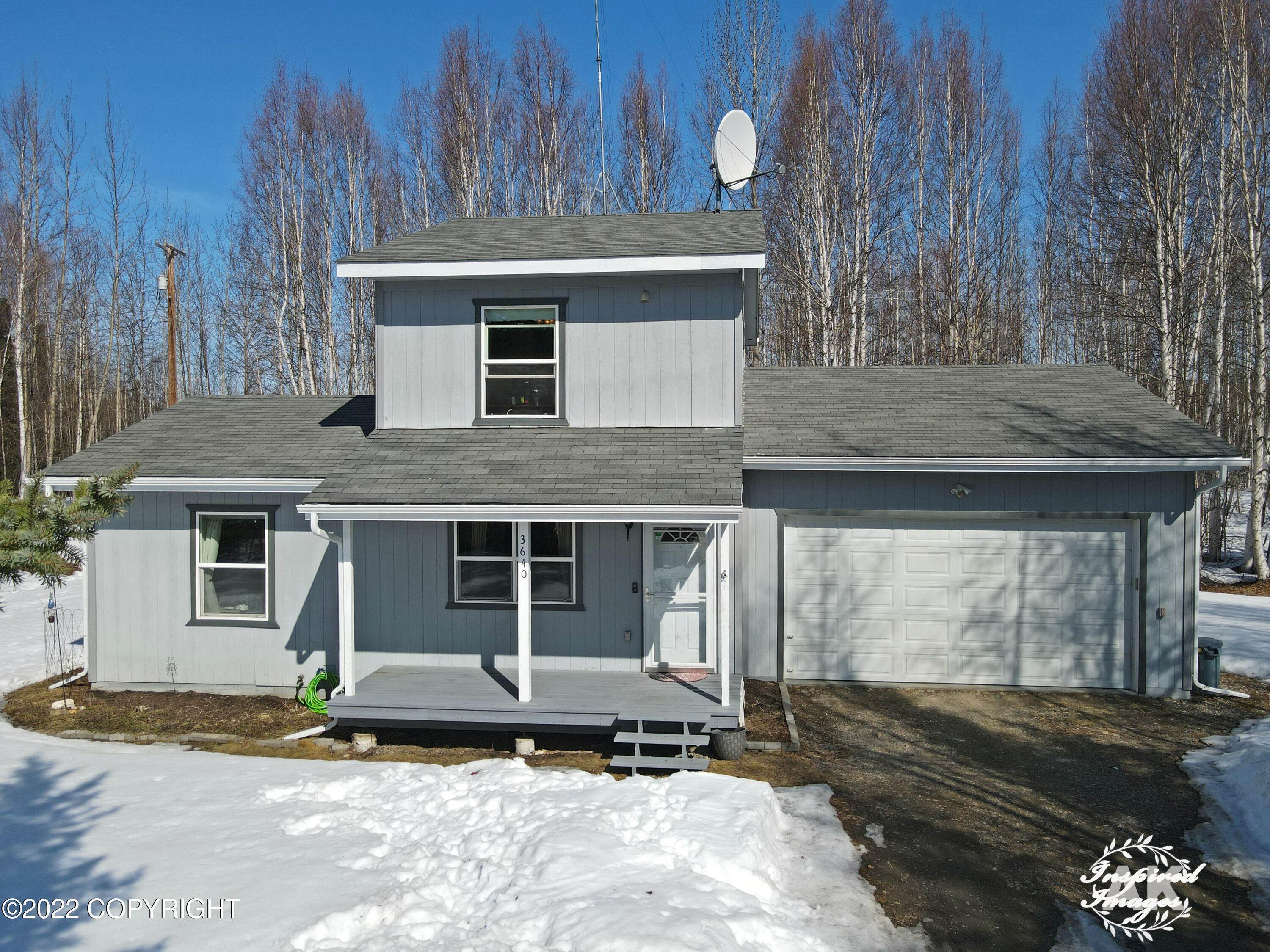 1. Single Family Homes for Sale at 3640 Lyle Avenue North Pole, Alaska 99705 United States
