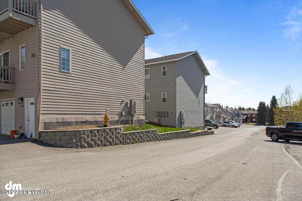 44. Condominiums for Sale at 9233 Commons Place #11 Anchorage, Alaska 99502 United States