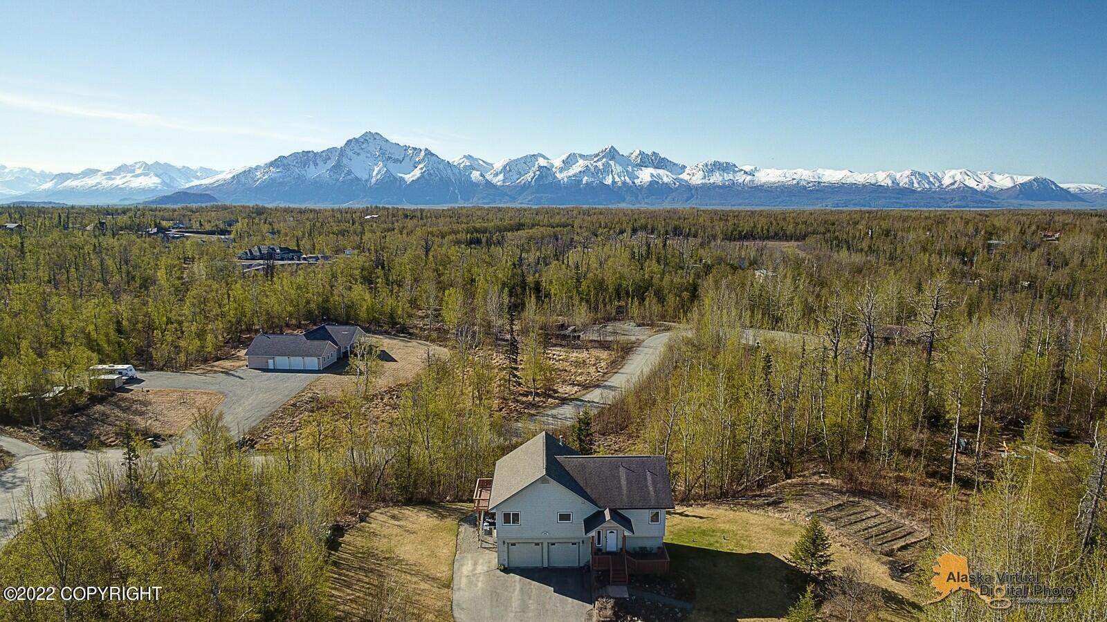 4. Single Family Homes for Sale at 3641 N Puffin Circle Palmer, Alaska 99645 United States
