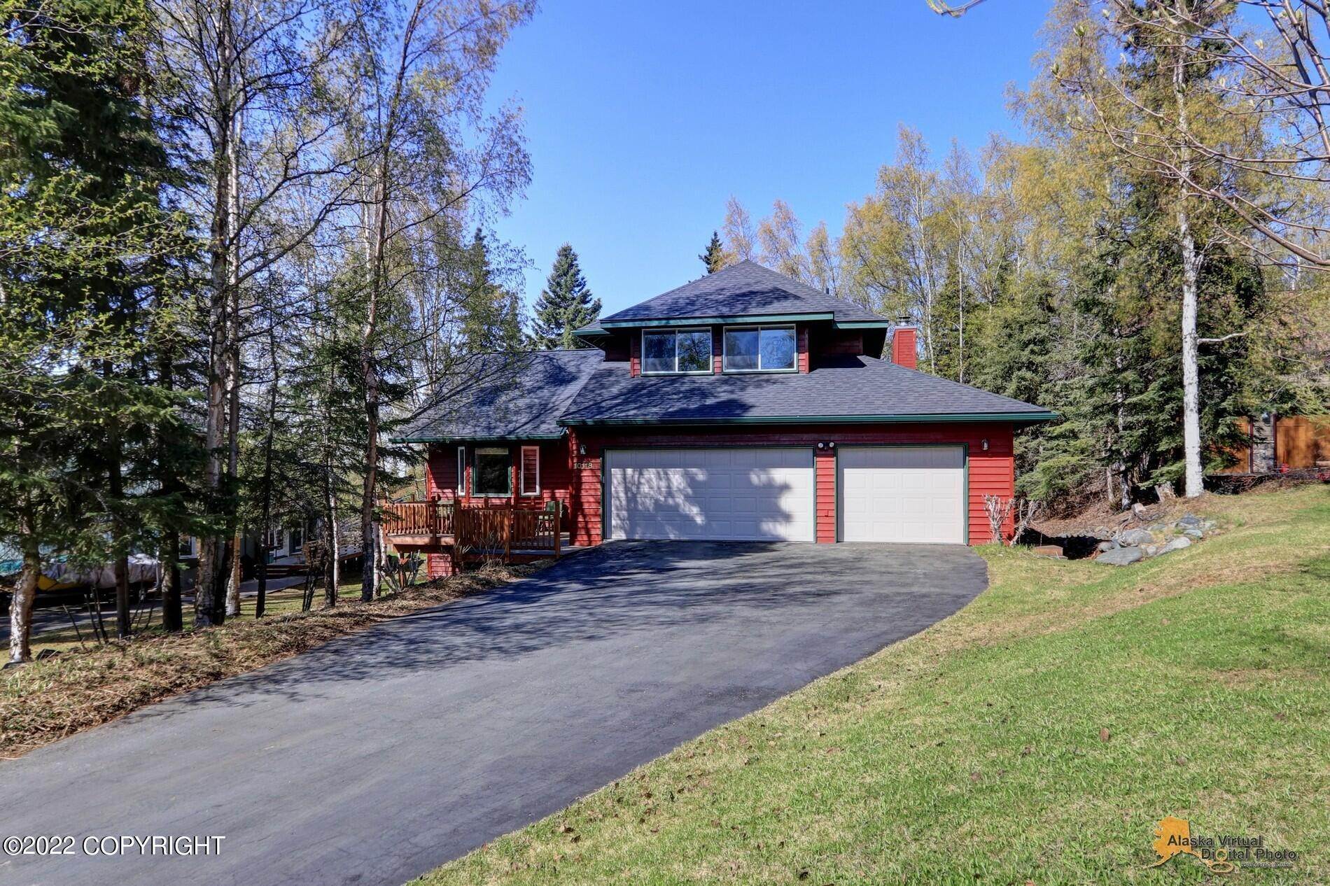 1. Single Family Homes for Sale at 10118 Ravencrest Circle Eagle River, Alaska 99577 United States