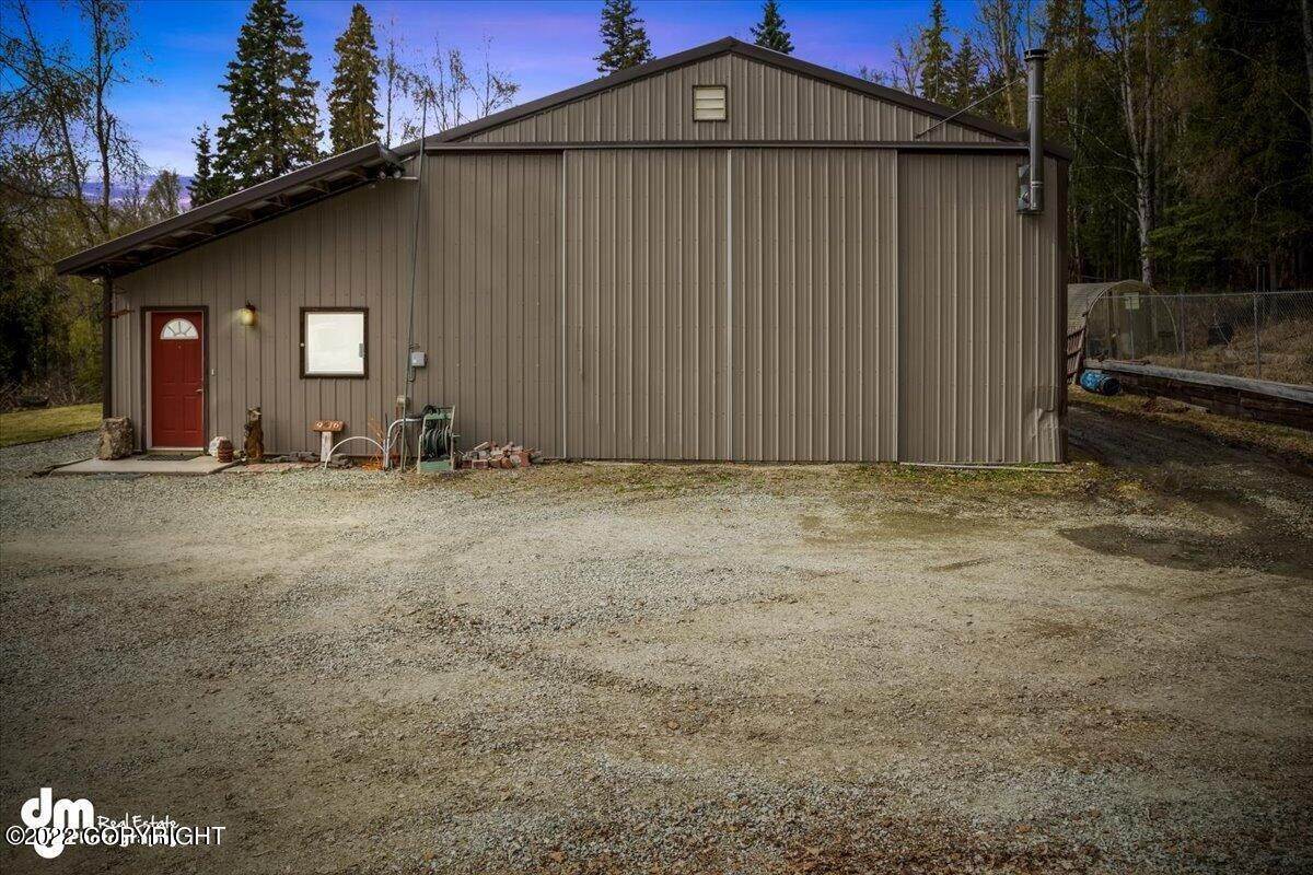2. Single Family Homes for Sale at 9416 Spring Street Eagle River, Alaska 99577 United States