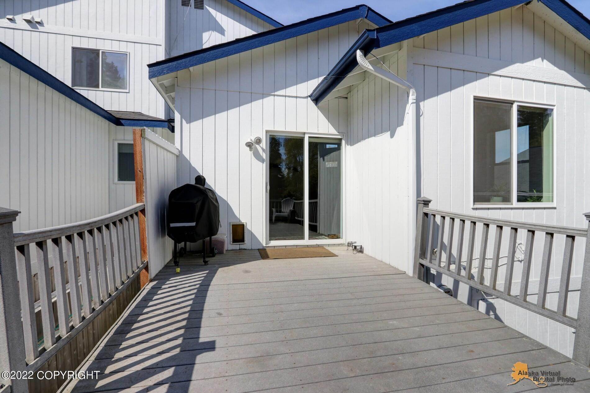 30. Single Family Homes for Sale at 6739 Delong Landing Circle Anchorage, Alaska 99502 United States