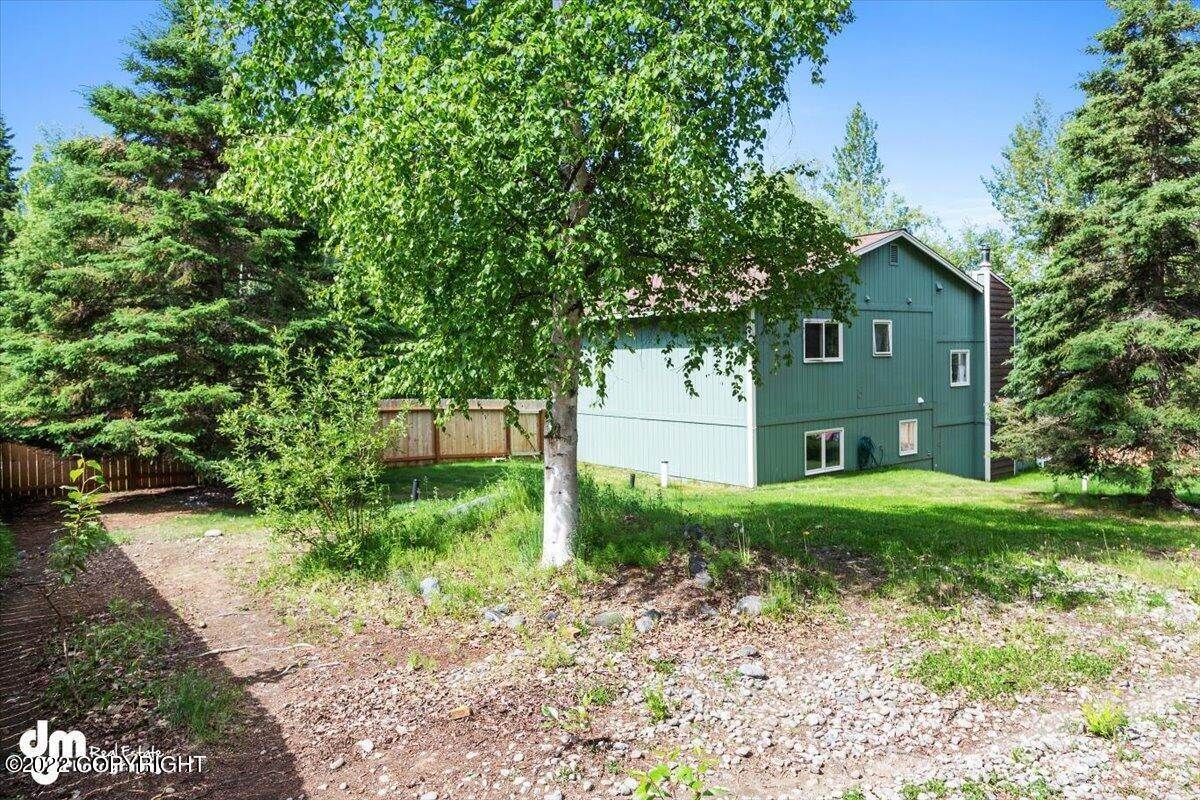 12. Single Family Homes for Sale at 22435 Sampson Drive Chugiak, Alaska 99567 United States