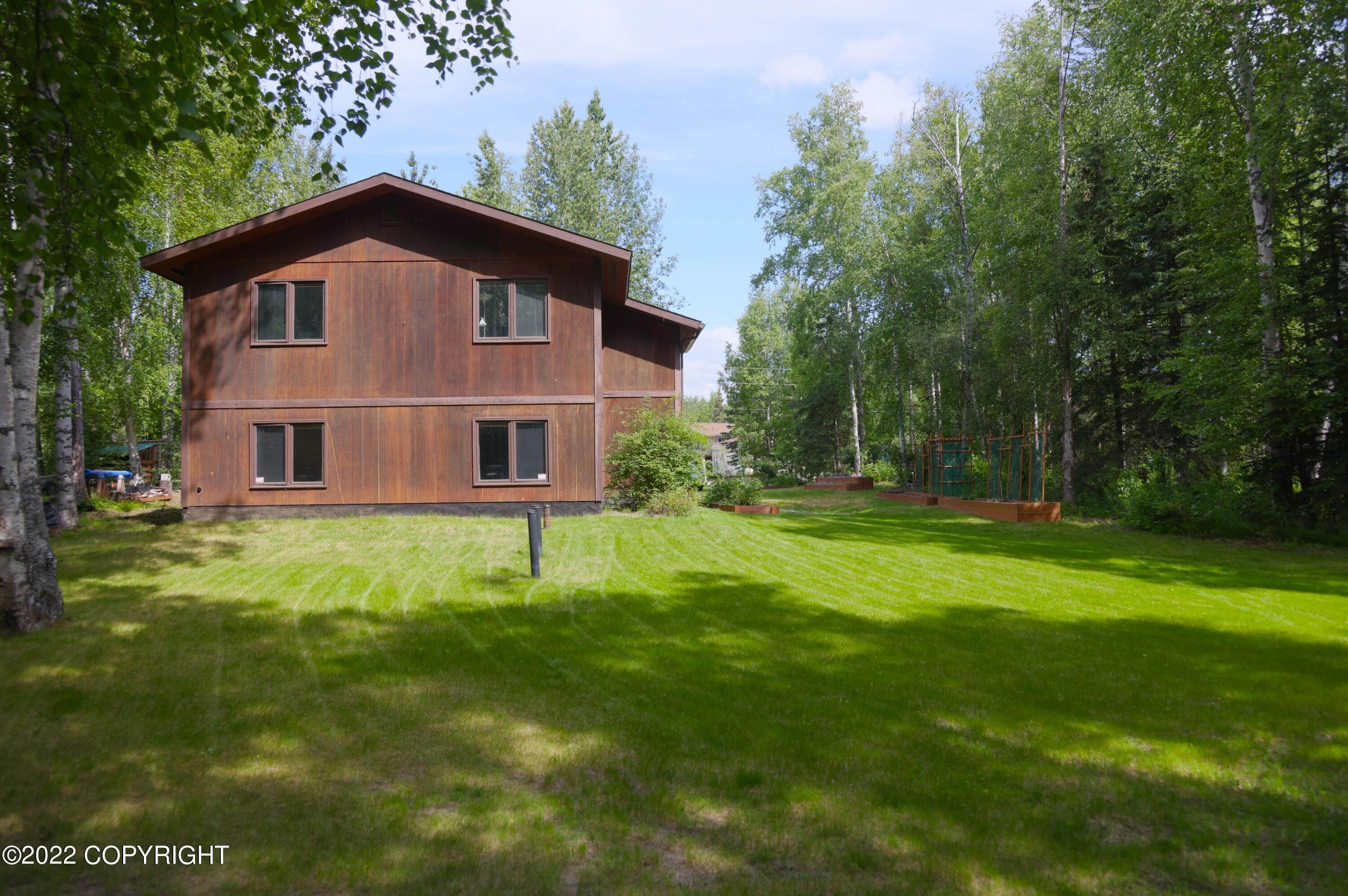 41. Single Family Homes for Sale at 5030 W Clarion Avenue Wasilla, Alaska 99623 United States