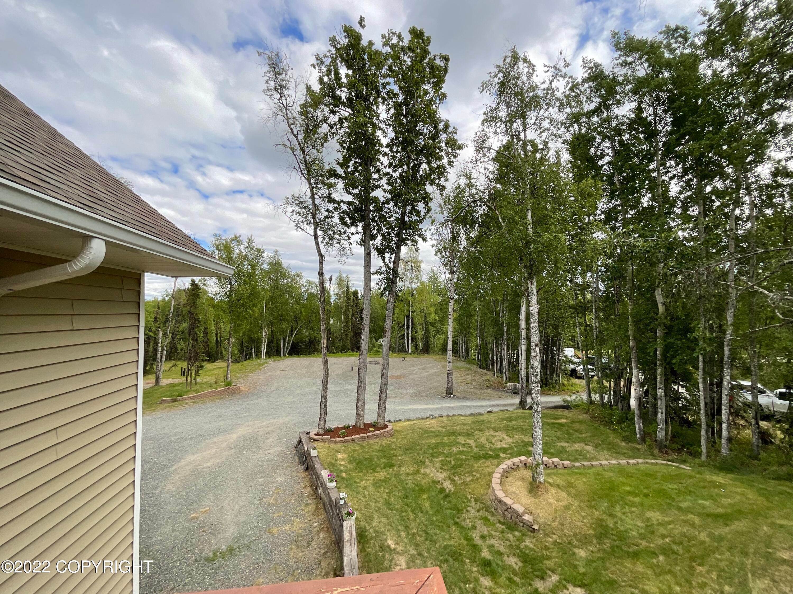 9. Single Family Homes for Sale at 36733 Pavilion Drive Soldotna, Alaska 99669 United States