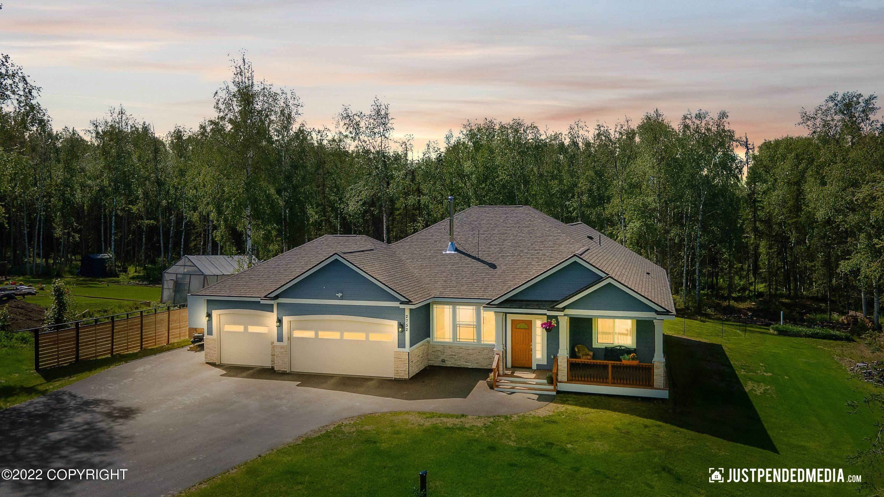Single Family Homes for Sale at 2752 N Kalmbach Lake Drive Wasilla, Alaska 99623 United States