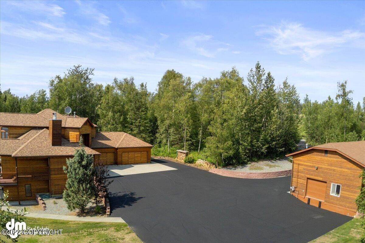4. Single Family Homes for Sale at 4340 N Bull Moose Drive Wasilla, Alaska 99654 United States