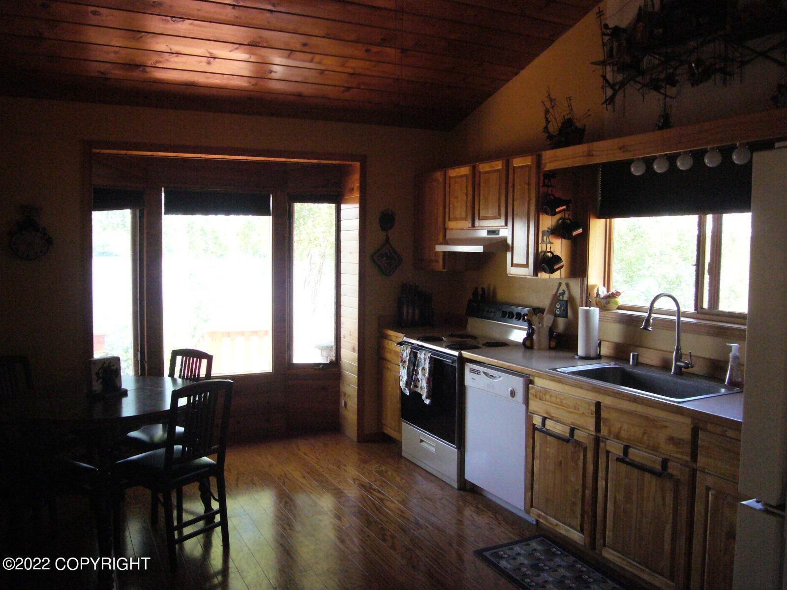 9. Single Family Homes for Sale at 452 N Victor Road Big Lake, Alaska 99652 United States