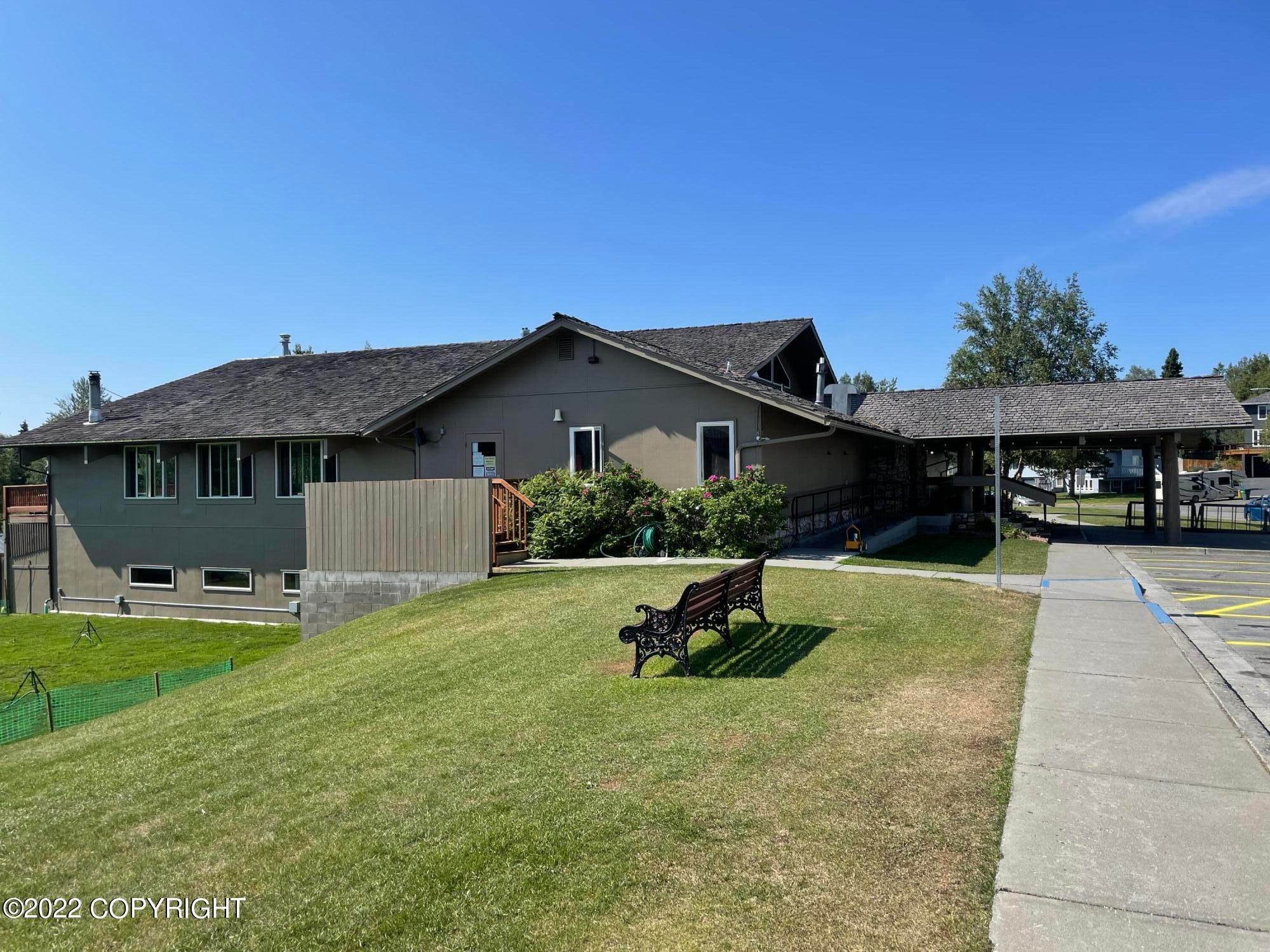 30. Single Family Homes for Sale at 3411 Kachemak Circle Anchorage, Alaska 99515 United States