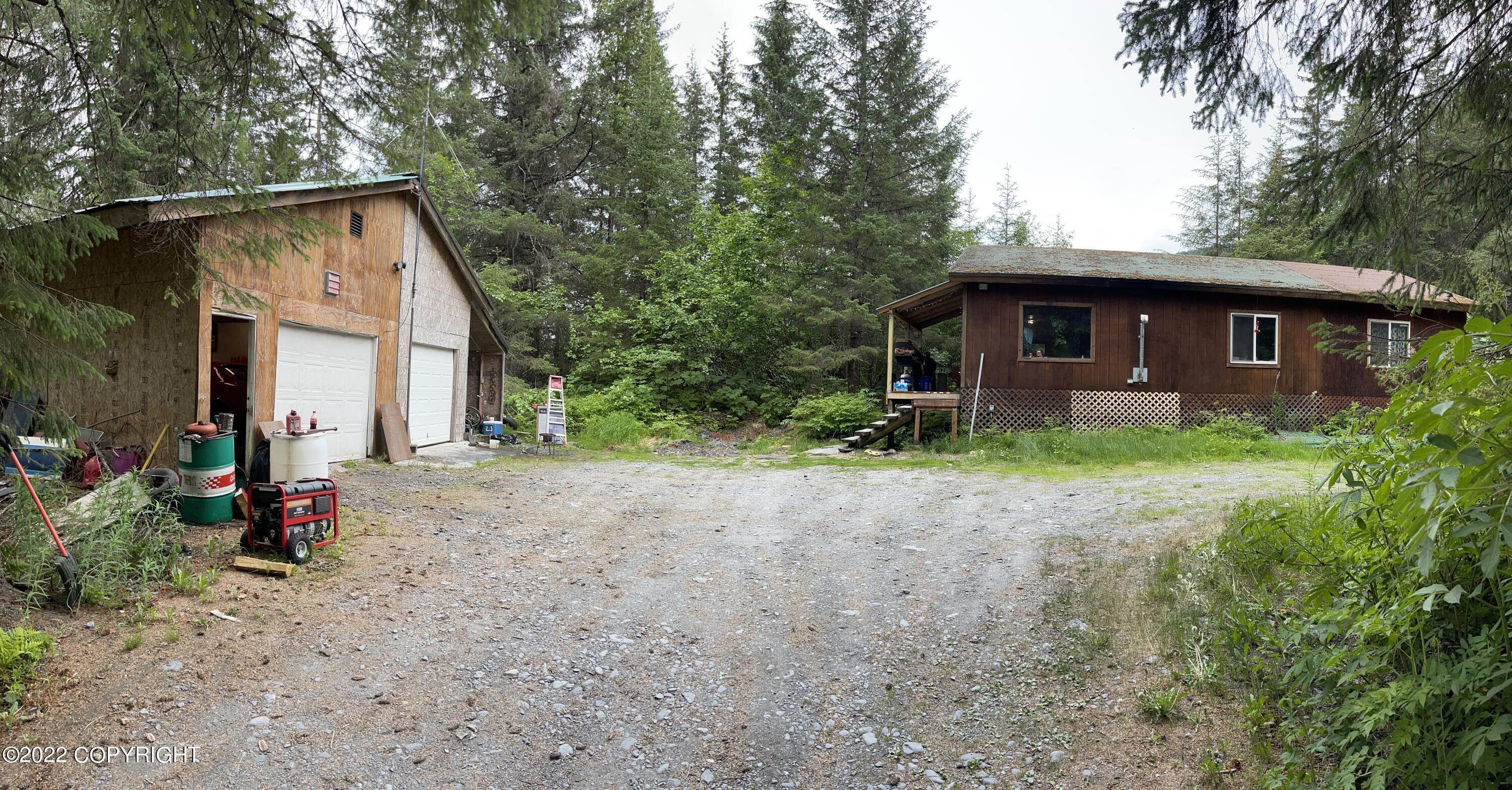24. Single Family Homes for Sale at 14925 Que Sera Drive Seward, Alaska 99664 United States