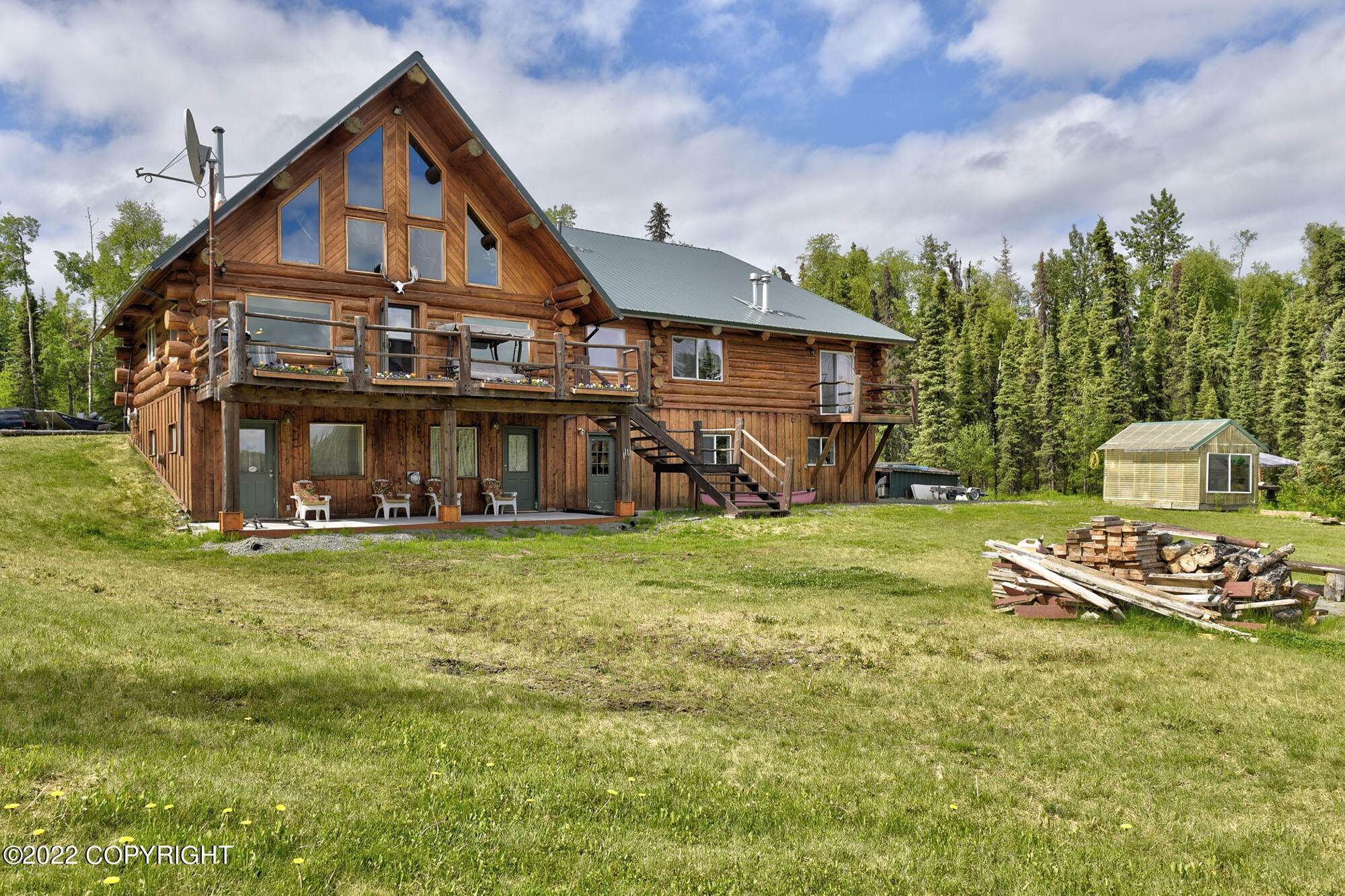 36. Single Family Homes for Sale at 41860 East Lake Avenue Soldotna, Alaska 99669 United States