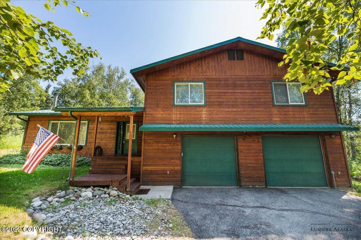 Single Family Homes for Sale at 1633 N Trail Circle Wasilla, Alaska 99654 United States