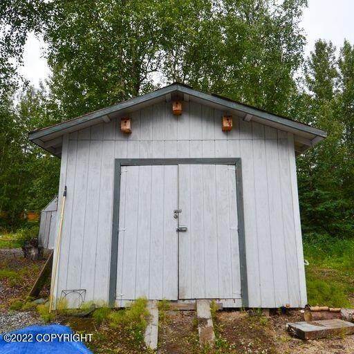 12. Single Family Homes for Sale at 1879 S Redwing Circle Wasilla, Alaska 99654 United States