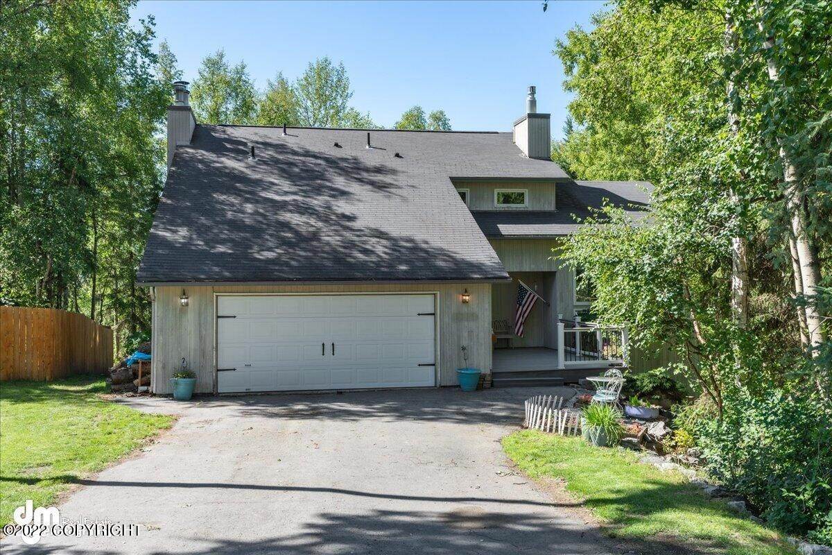 2. Single Family Homes for Sale at 16921 Kiyona Circle Eagle River, Alaska 99577 United States