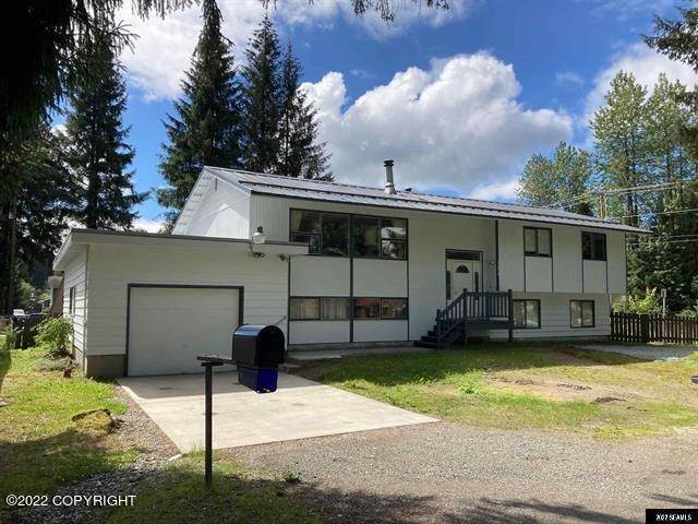 1. Single Family Homes for Sale at 9098 Pinedale Street Juneau, Alaska 99801 United States