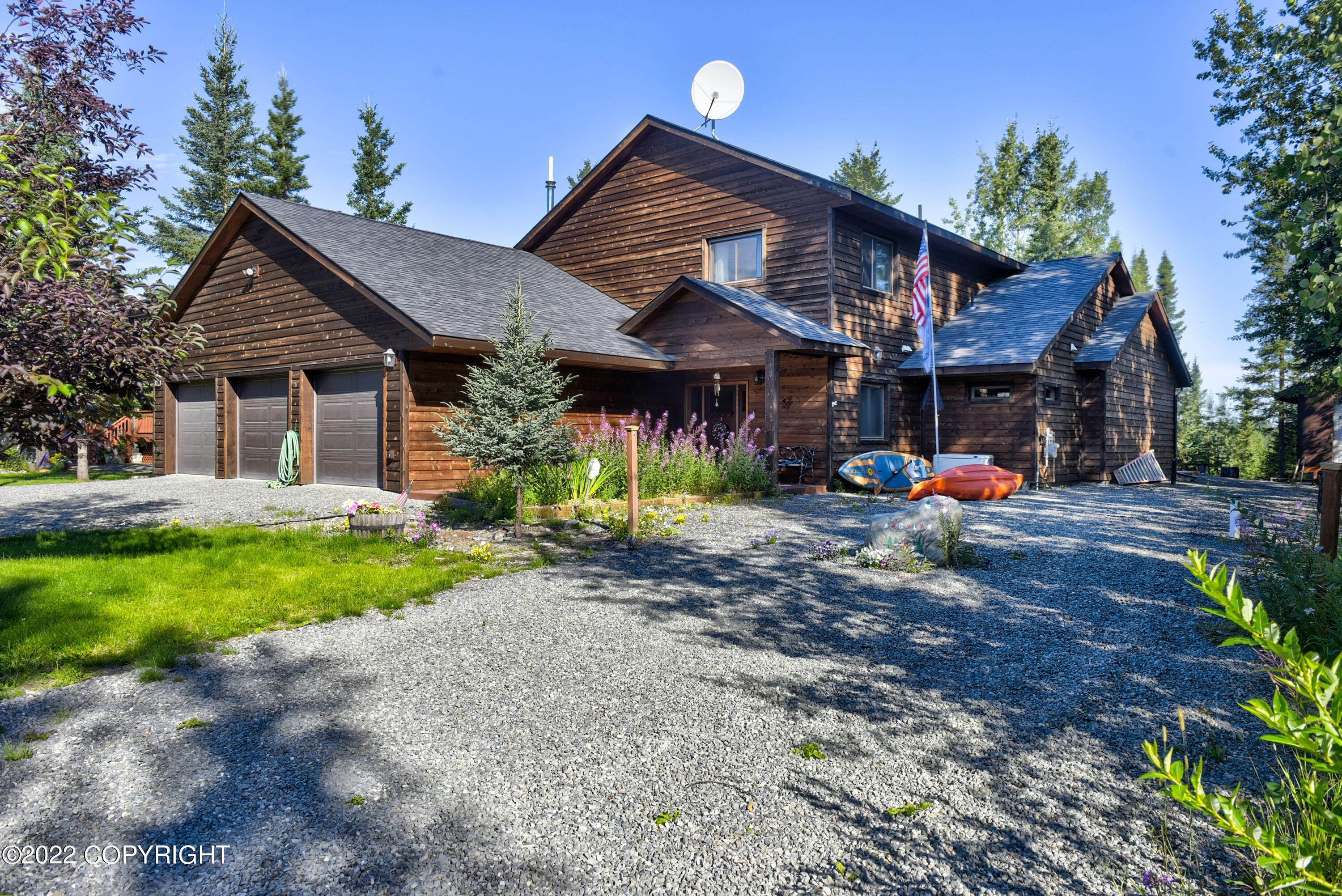 18. Single Family Homes for Sale at 34952 Treeline Avenue Soldotna, Alaska 99669 United States