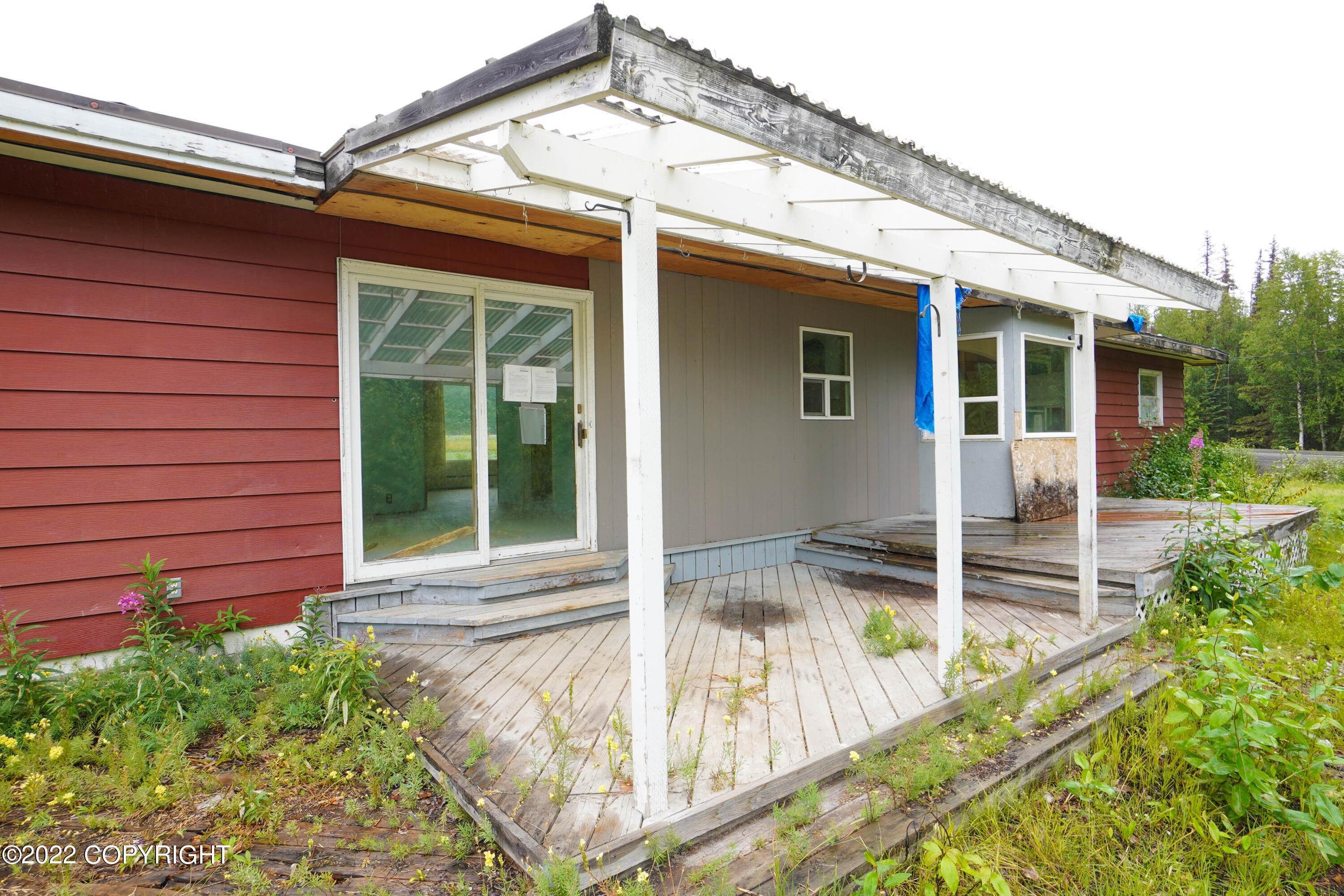 4. Single Family Homes for Sale at 40035 Sterling Highway Soldotna, Alaska 99669 United States