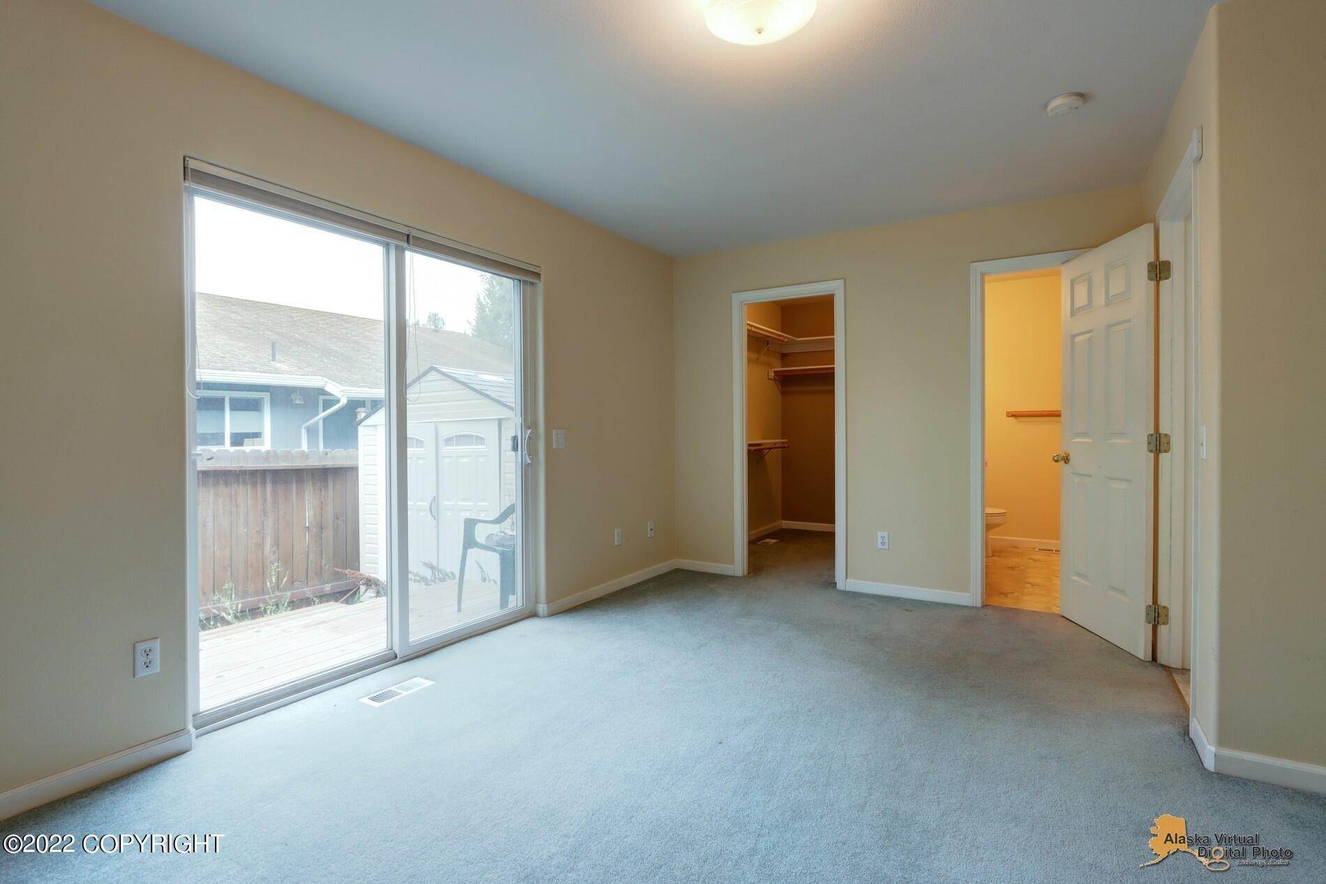 21. Condominiums for Sale at 2030 E 74th Avenue #4C Anchorage, Alaska 99507 United States
