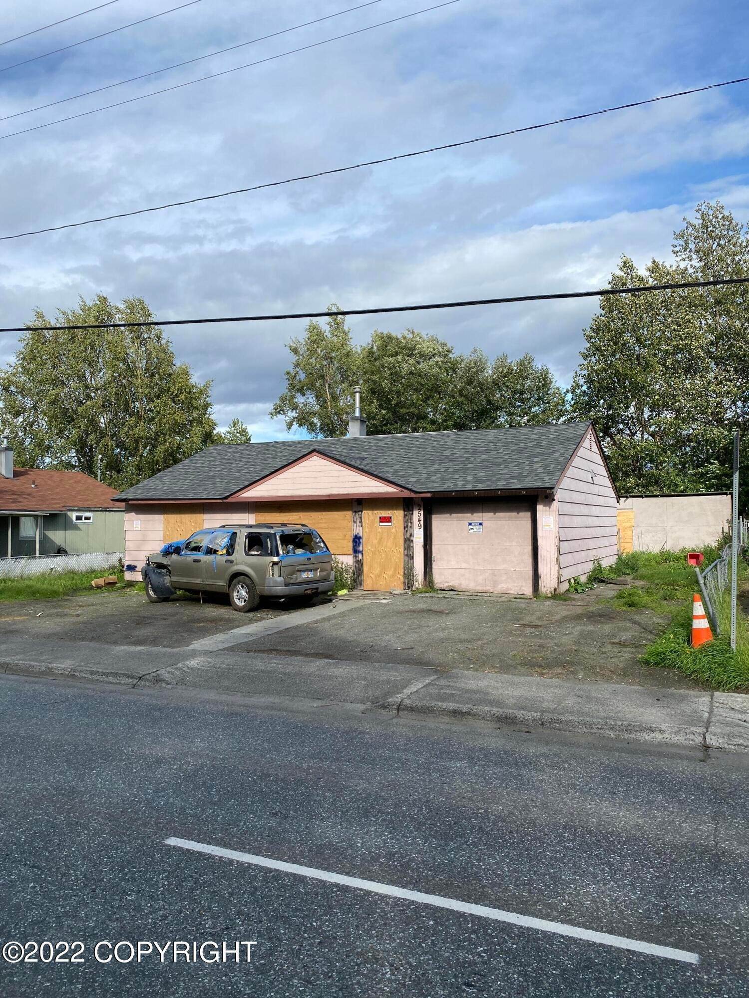 2. Single Family Homes for Sale at 2549 Lake Otis Parkway Anchorage, Alaska 99508 United States