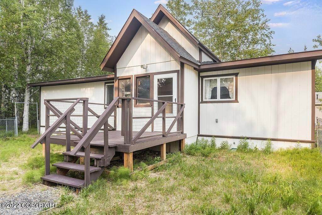 Single Family Homes for Sale at 2777 Perimeter Drive North Pole, Alaska 99705 United States