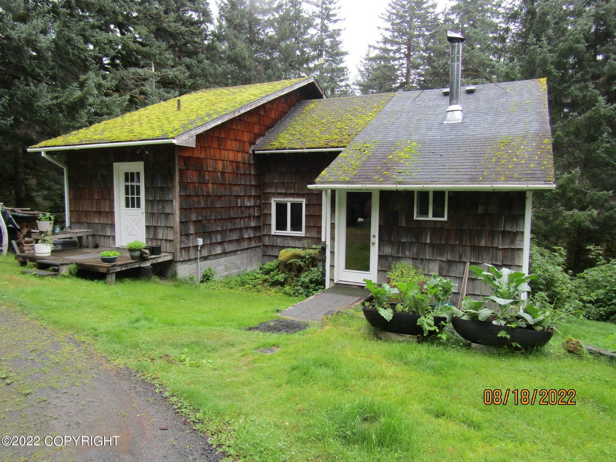 Single Family Homes por un Venta en 36450 Chiniak Highway Chiniak, Alaska 99615 Estados Unidos