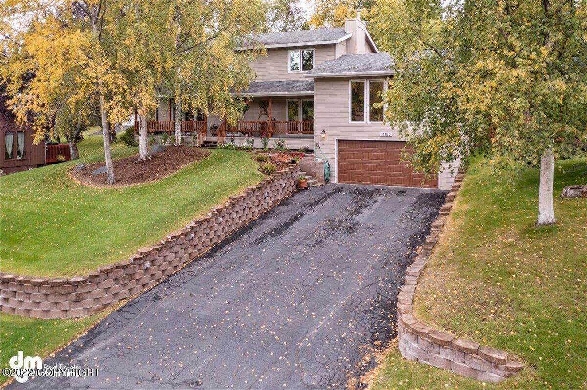 3. Single Family Homes for Sale at 19517 Ostovia Circle Eagle River, Alaska 99577 United States