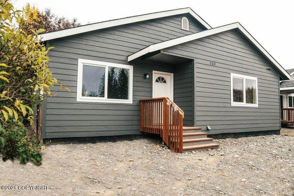 2. Single Family Homes for Sale at 331 E Eagle Avenue Palmer, Alaska 99645 United States